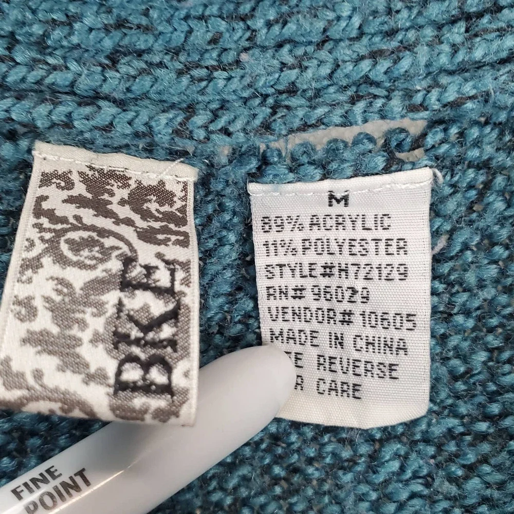 BKE Buckle Teal Cable Knit Sweater Sz M Square V Neck Pullover Casual Cozy Warm